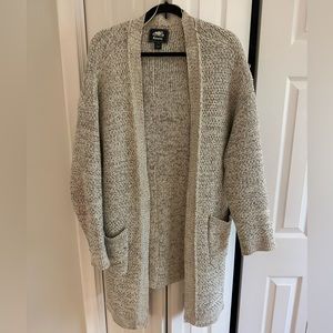 Roots Cardigan. Size L.